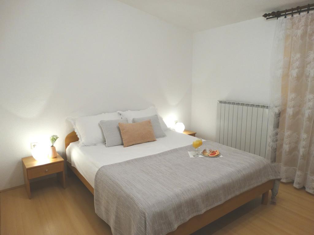 Marina Apartments Kastela Bagian luar foto