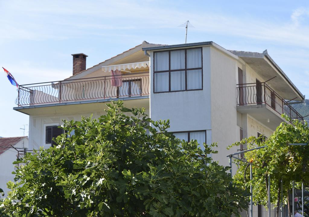 Marina Apartments Kastela Bagian luar foto